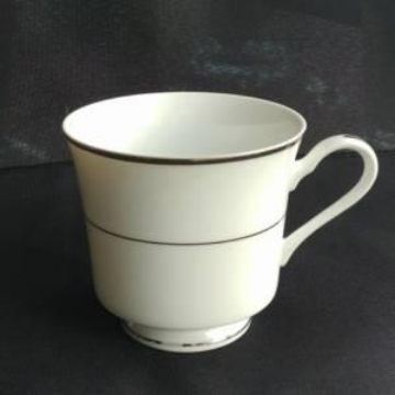 Picture of SILVER TRIM COFFEE CUP